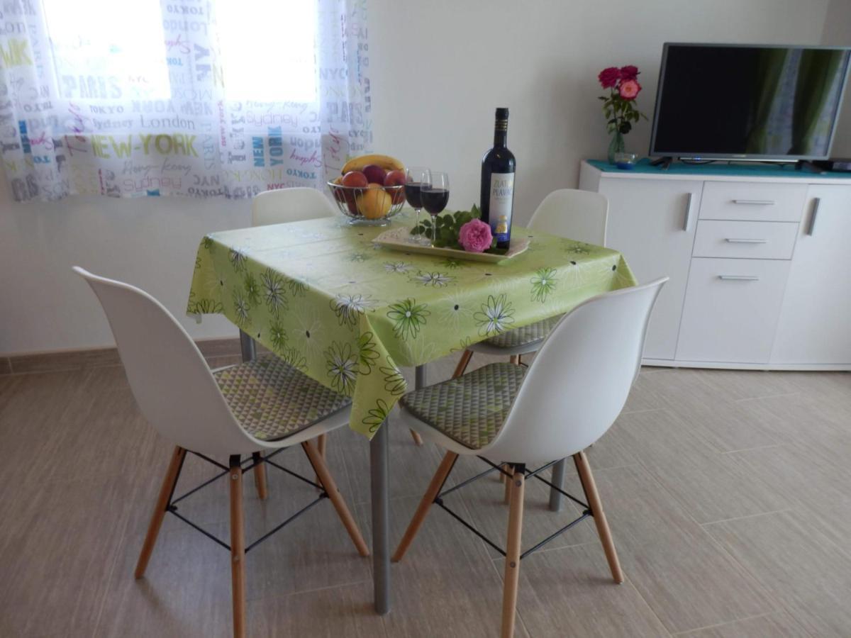 Apartman Laura Tribalj المظهر الخارجي الصورة